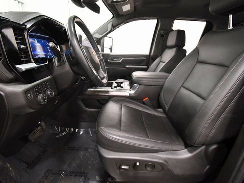 Used 2024 Chevrolet Silverado 2500 LTZ w/ LTZ Plus Package image 14