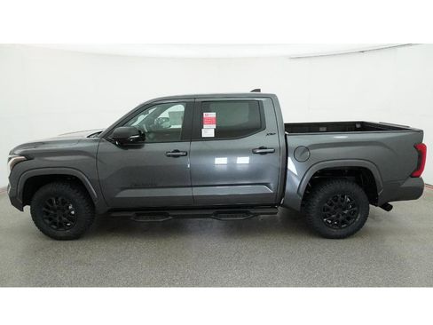 New 2026 Toyota Tundra SR5 AWD/4WD image 3