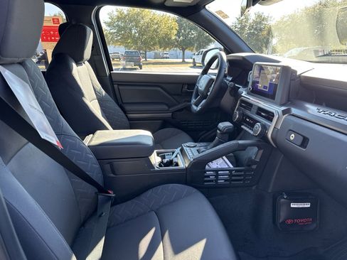 New 2024 Toyota Tacoma 2WD Double Cab image 31