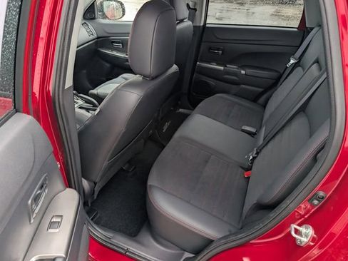 Used 2025 Mitsubishi Outlander Sport SE AWD/4WD image 11