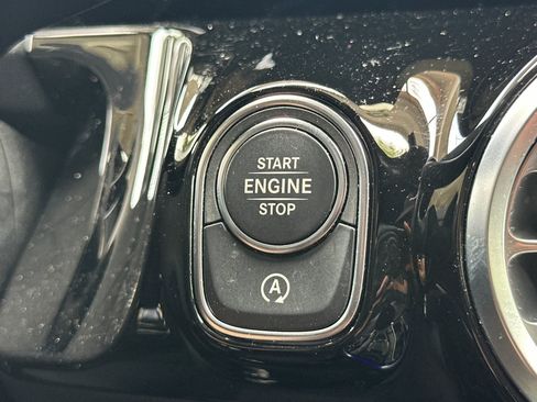 Certified 2023 Mercedes-Benz GLA 250 4MATIC image 16
