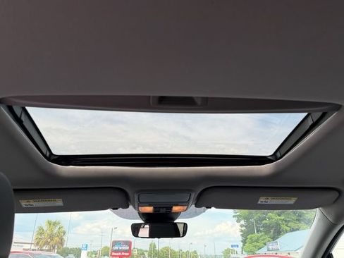 Used 2024 Honda Odyssey EX-L image 12