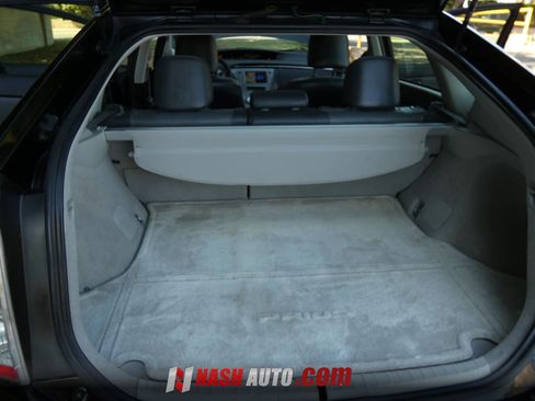 Used 2014 Toyota Prius Four w/ Solar Roof Package FWD image 71