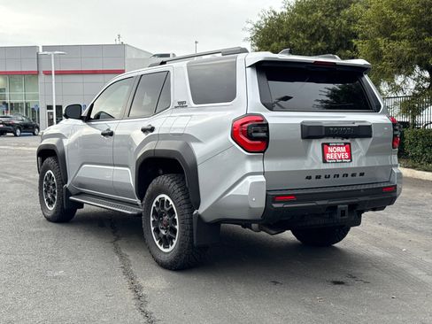 Certified 2025 Toyota 4Runner TRD Off-Road Premium image 11