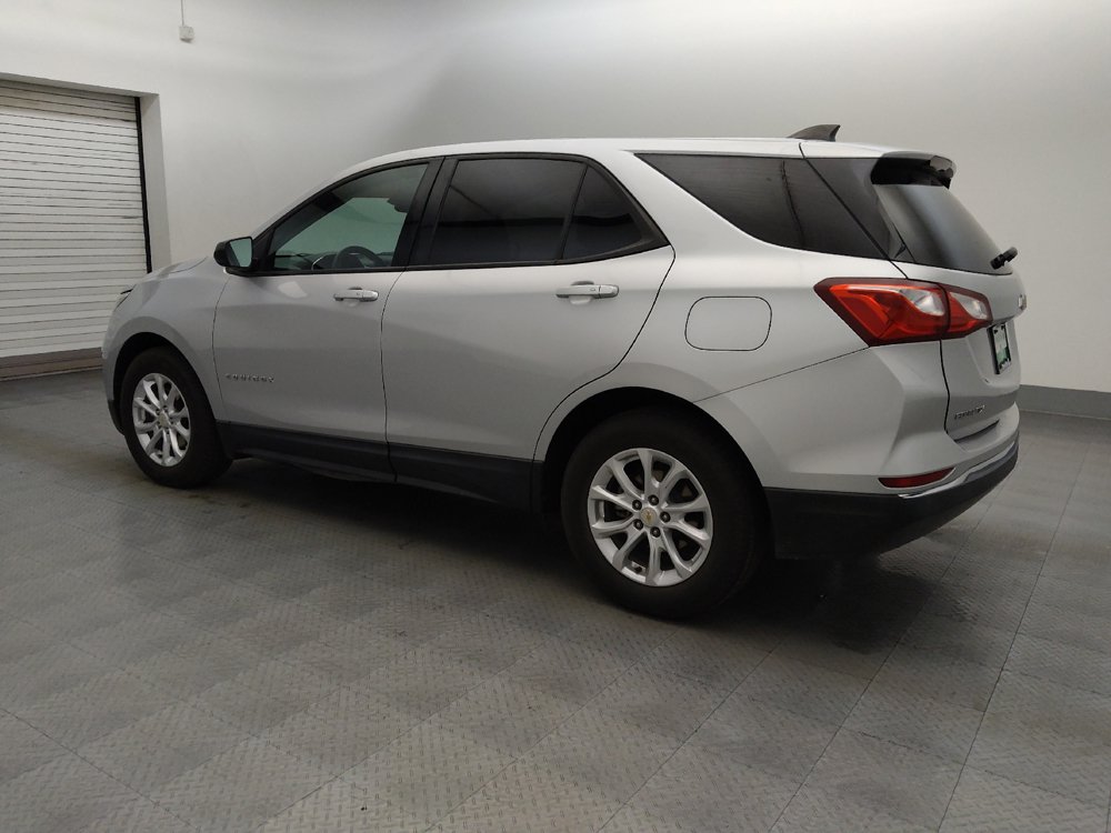 Used 2018 Chevrolet Equinox LS FWD image 3
