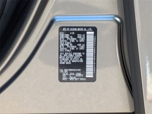 New 2025 Nissan Armada SL w/ Captain's Chari Seat Package image 38