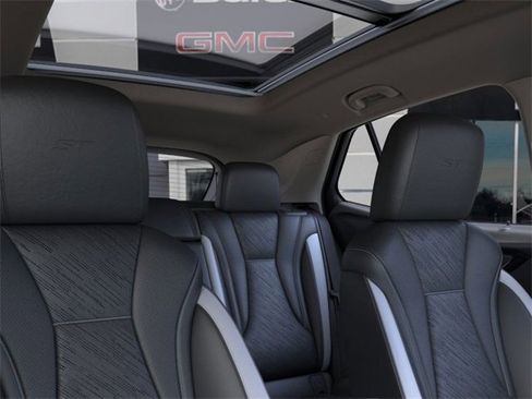New 2025 Buick Envision Sport Touring image 24
