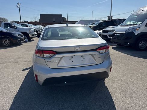 Used 2024 Toyota Corolla LE image 5