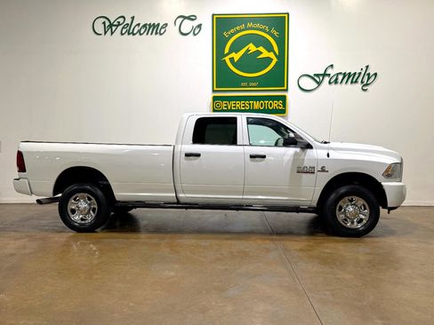 Used 2018 RAM 2500 Tradesman w/ Cold Weather Group image 8