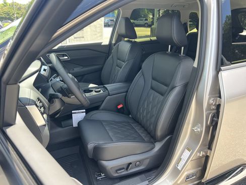 New 2026 Nissan Rogue Platinum AWD/4WD image 15