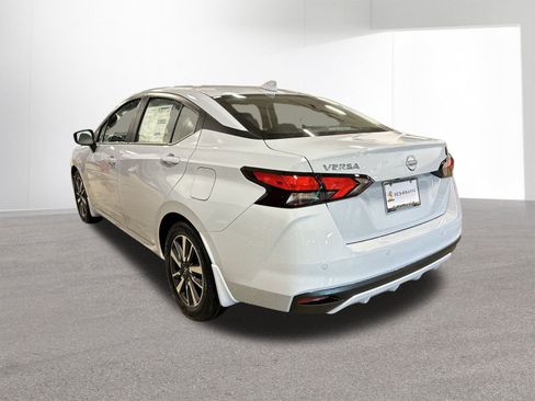 New 2025 Nissan Versa SV w/ Trunk Package image 31