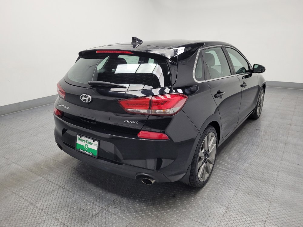 Used 2018 Hyundai Elantra GT Sport w/ Sport Tech Package 04 FWD image 9