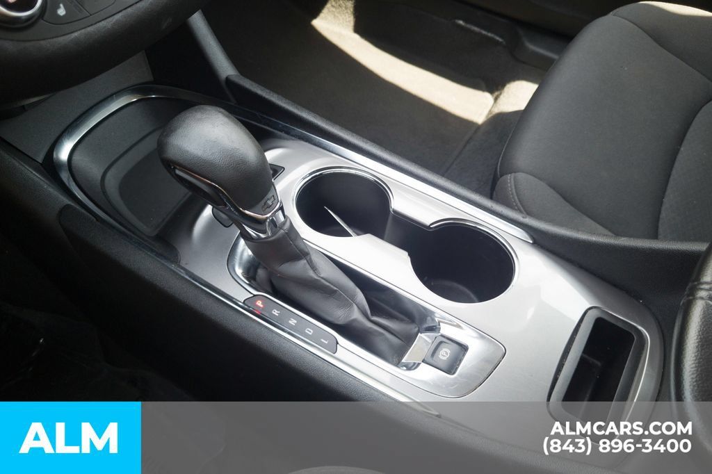 Used 2024 Chevrolet Malibu LT FWD image 24