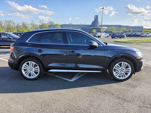 Used 2019 Audi Q5 2.0T Premium Plus w/ Premium Plus Package image 19