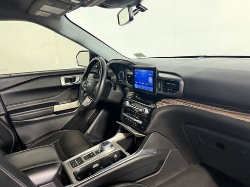 Used 2023 Ford Explorer Limited w/ Equipment Group 301A RWD image 35
