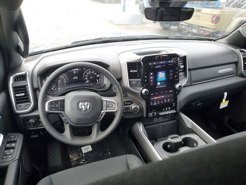 New 2026 RAM 1500 4x4 Crew Cab image 15