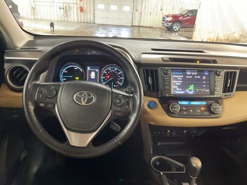 Used 2016 Toyota RAV4 Limited image 12