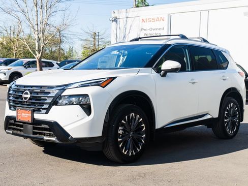 New 2026 Nissan Rogue Platinum AWD/4WD image 3