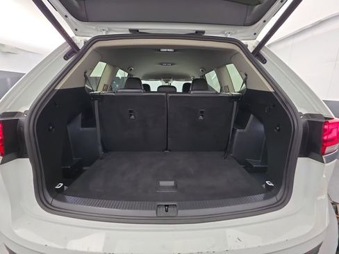 Used 2024 Volkswagen Atlas SE image 44