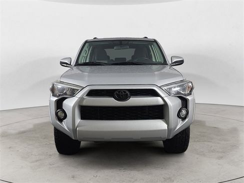 Used 2019 Toyota 4Runner SR5 image 8