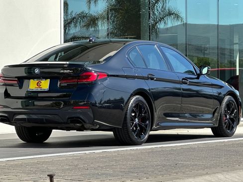 Used 2023 BMW 530e w/ M Sport Package RWD image 3