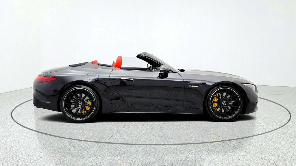 Used 2023 Mercedes-Benz SL 55 AMG 4MATIC image 4