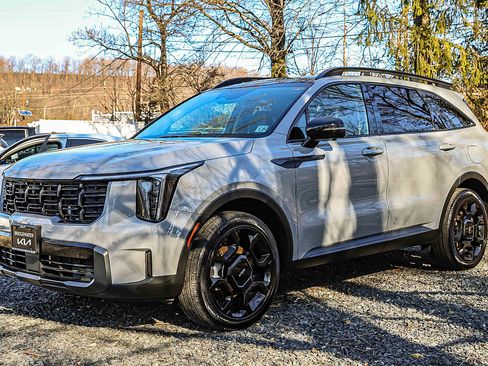 Certified 2024 Kia Sorento SX image 3