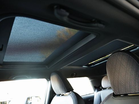 New 2026 MINI Cooper 2-Door Hardtop image 19