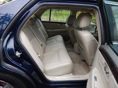 Used 2008 Cadillac DTS FWD image 17