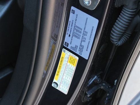 Used 2022 Chevrolet Suburban Premier image 33