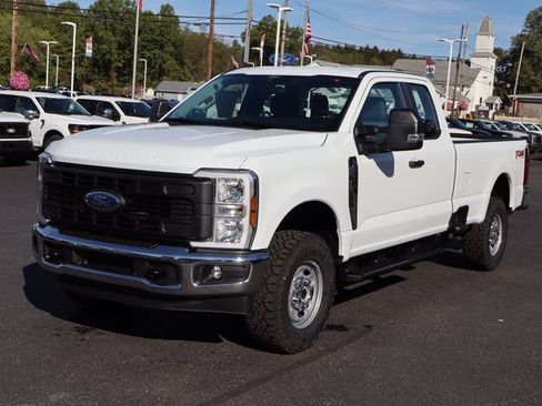 New 2026 Ford F250 XL w/ XL Off-Road Package image 13