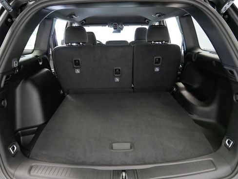 New 2025 Jeep Grand Cherokee Laredo w/ Luxury Tech Group I AWD/4WD image 11