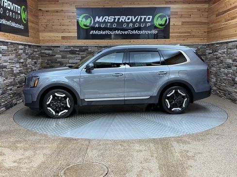 Used 2025 Kia Telluride EX AWD/4WD image 6