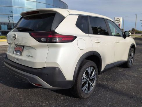 Used 2023 Nissan Rogue SV AWD/4WD image 5