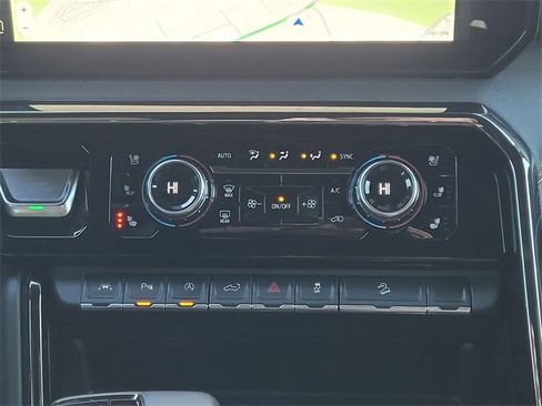 Used 2023 GMC Sierra 1500 AT4 w/ Technology Package image 15