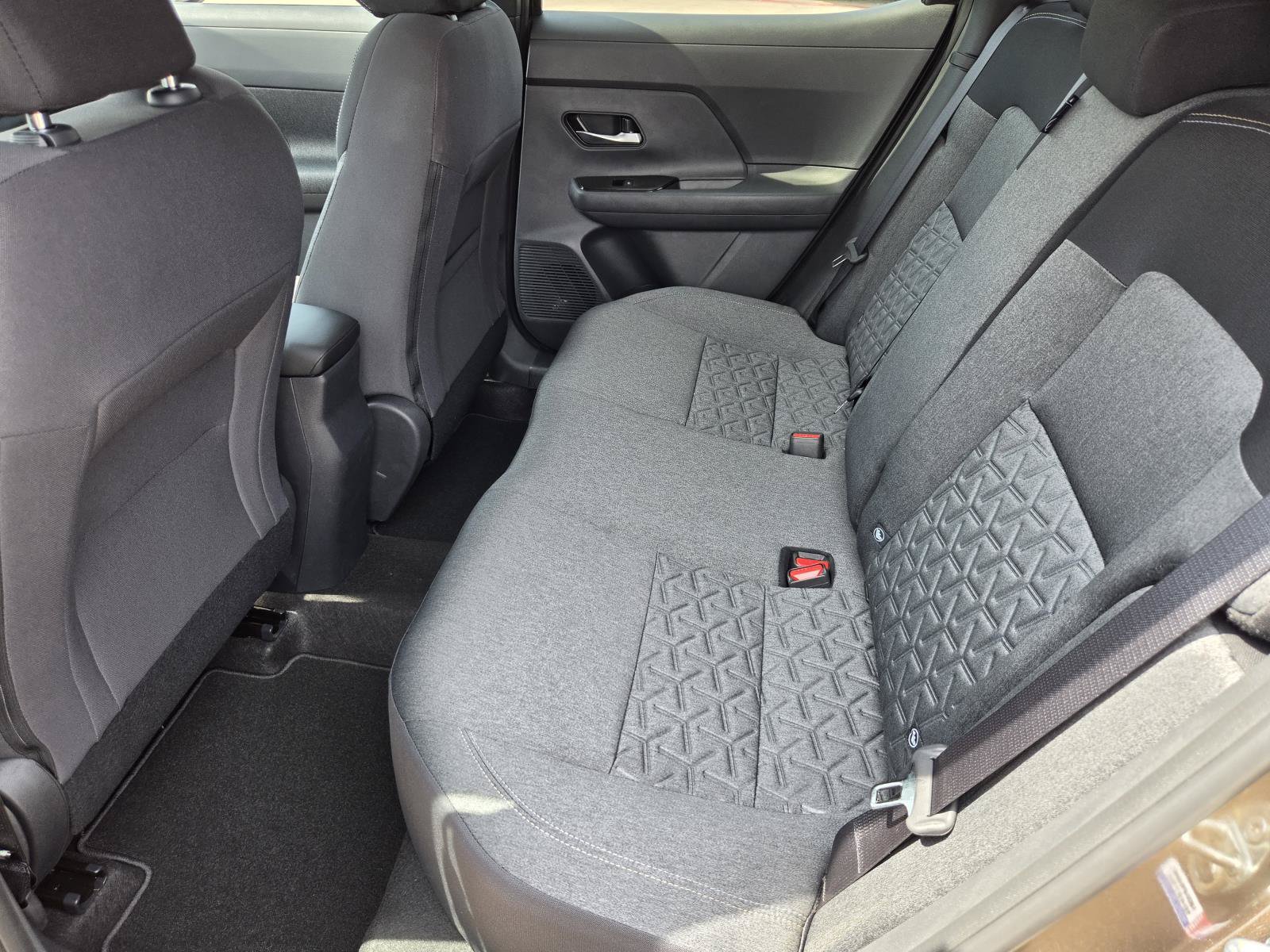 New 2027 Nissan Kicks SV AWD/4WD image 14