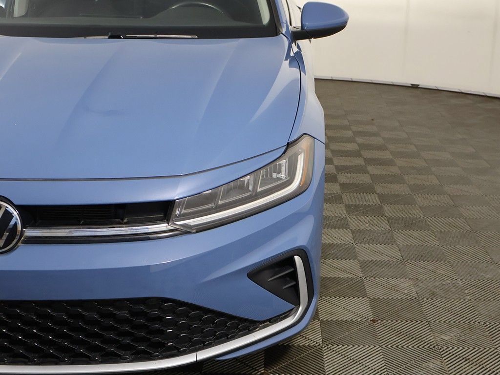 Used 2025 Volkswagen Jetta S FWD image 12