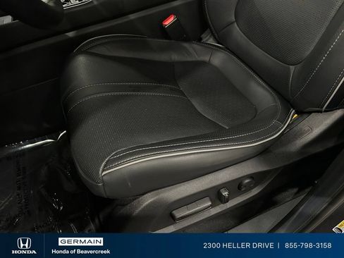 Used 2025 Honda Pilot Elite image 19