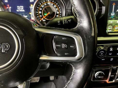 Used 2021 Jeep Gladiator Overland w/ Popular Equipment Package image 13