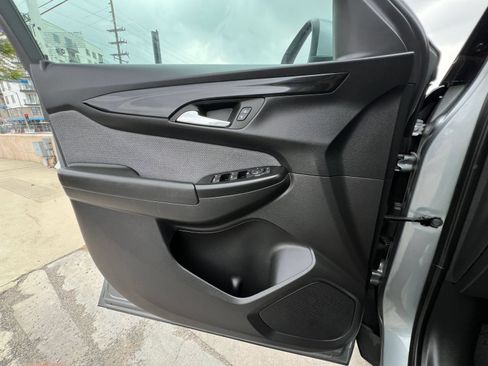 Used 2025 Chevrolet TrailBlazer LT FWD image 18