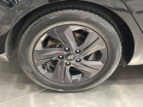 Used 2022 Hyundai Elantra SEL w/ Convenience Package image 48