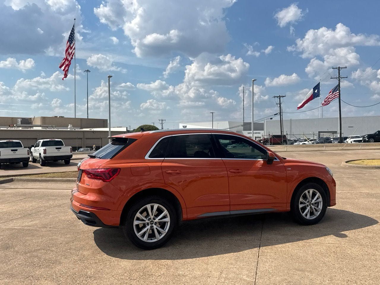 Used 2022 Audi Q3 2.0T Premium Plus w/ Premium Plus Package AWD/4WD image 21