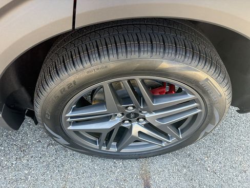 New 2026 Ford Explorer ST-Line w/ ST-Line Street Pack AWD/4WD image 10