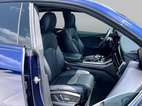 Used 2020 Audi Q8 Prestige AWD/4WD image 9