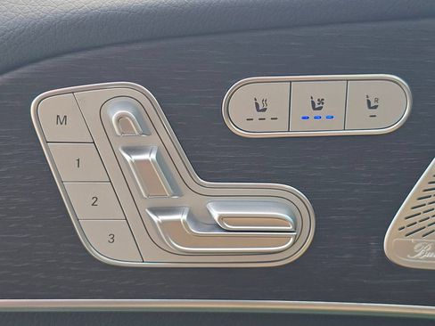Certified 2026 Mercedes-Benz GLS 450 4MATIC image 6