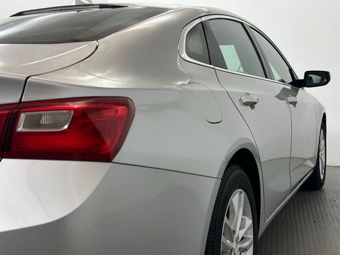 Used 2018 Chevrolet Malibu LT image 58