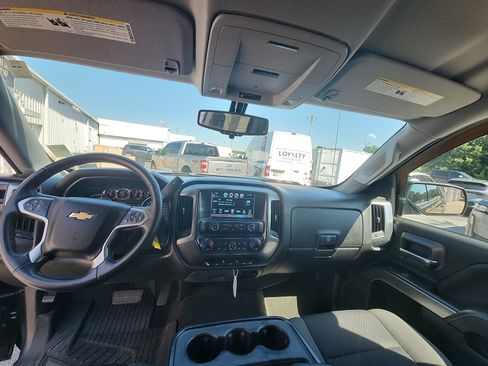 Used 2018 Chevrolet Silverado 1500 LT w/ All Star Edition AWD/4WD image 17