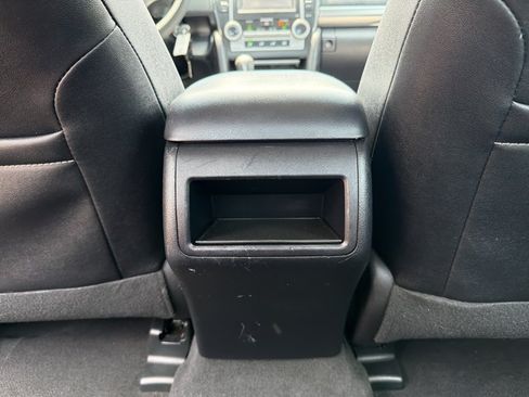 Used 2013 Toyota Camry SE FWD image 24