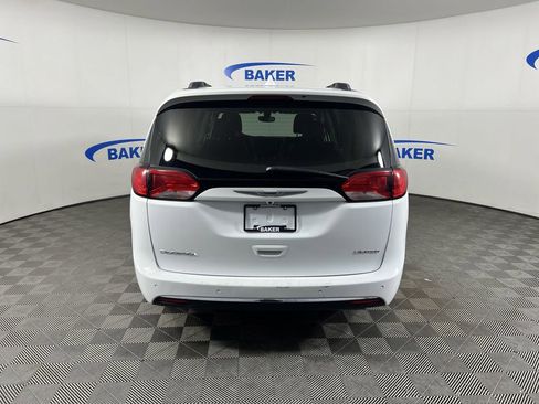 Used 2019 Chrysler Pacifica Limited FWD image 8