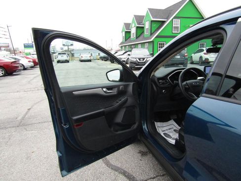 Used 2020 Ford Escape SEL image 17